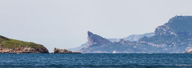 The Mediterranean OK Dinghy ©  Robert Deaves